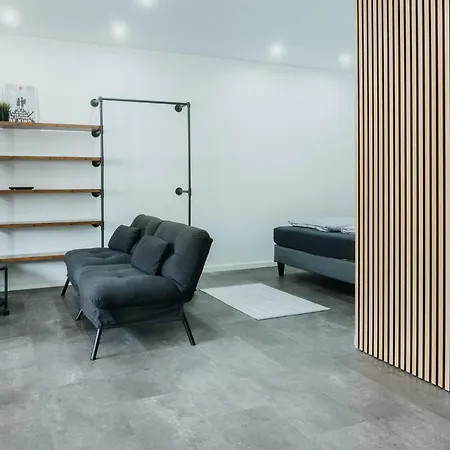 Loft 38 Apartment *