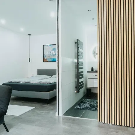 Loft 38 *